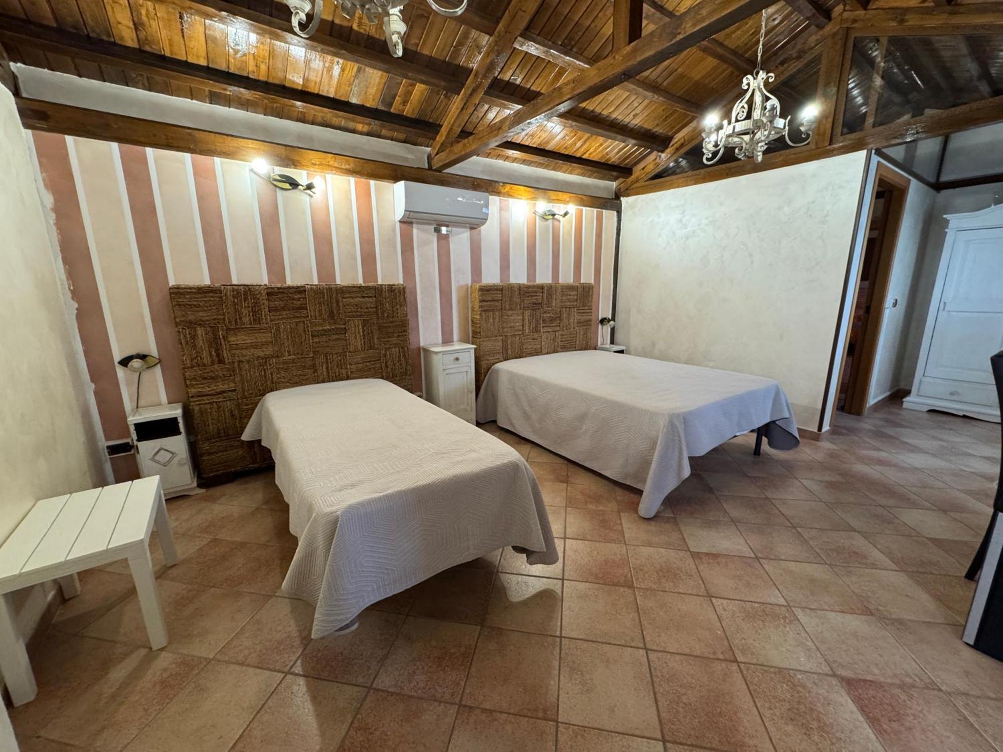 B&B Oasi Di Mamma Clara Latina Eksteriør billede